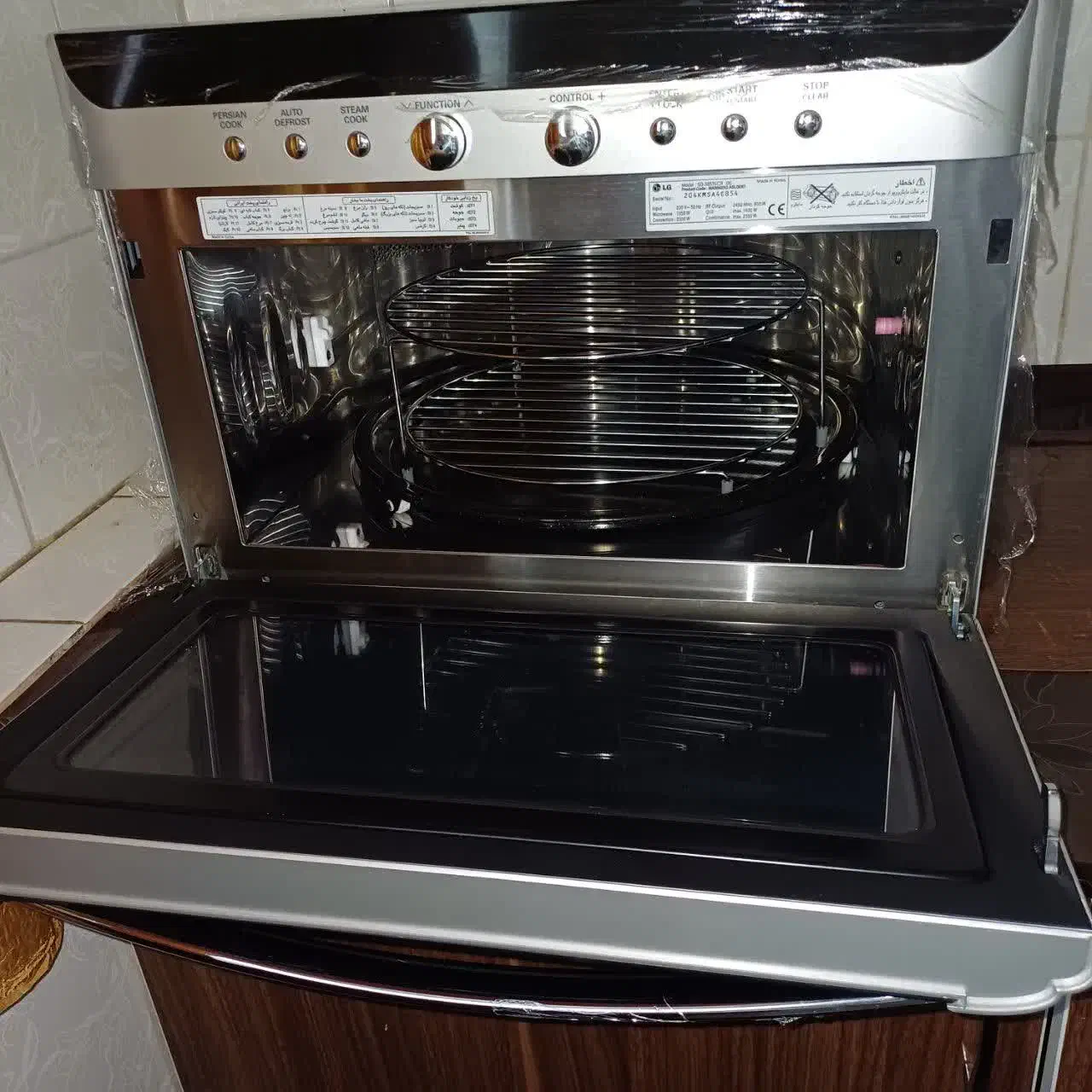 ماکرویو سولاردام ال جی مدل SD3853SCR|اجاق گاز و لوازم برقی پخت‌وپز|شهرکرد, |دیوار