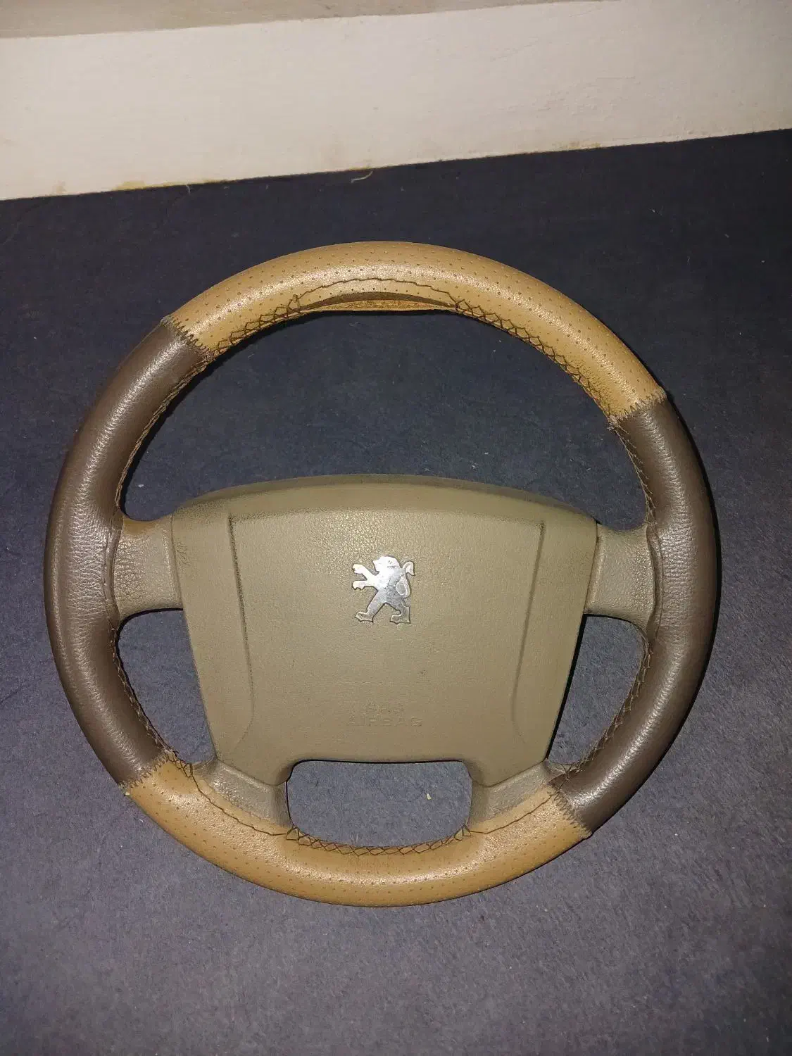 فرمون ۴۰۵ با ایربگ در حد نو|قطعات یدکی و لوازم جانبی|شیراز, شهرک استقلال|دیوار