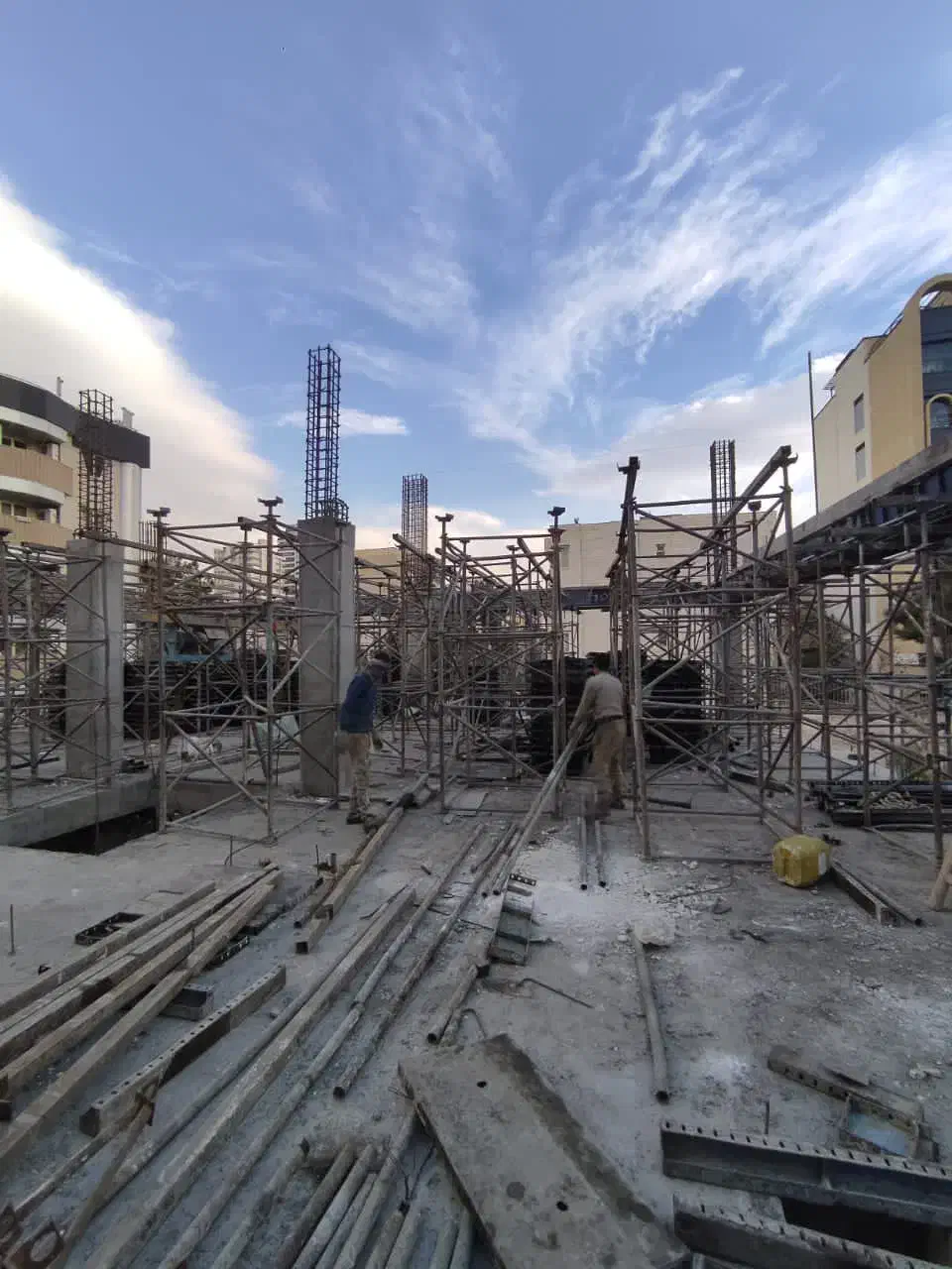 اجرای اسکلت بتنی ، وافل ، تیرچه ، قالب بندی بتن|خدمات پیشه و مهارت|مشهد, احمدآباد|دیوار