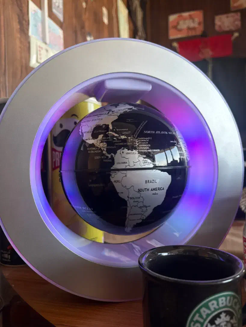 دکوری کره زمین معلق و چرخان|مجسمه، تندیس، ماکت|کرج, شهرک نهال و بذر|دیوار