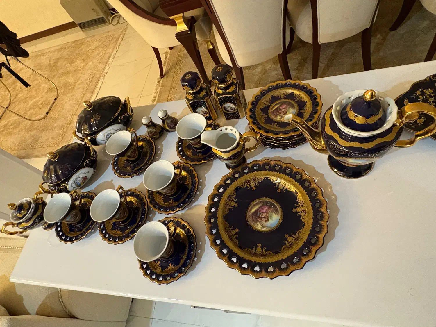 سرویس عصرانه خوری|ظروف سرو و پذیرایی|قم, زنبیل آباد|دیوار