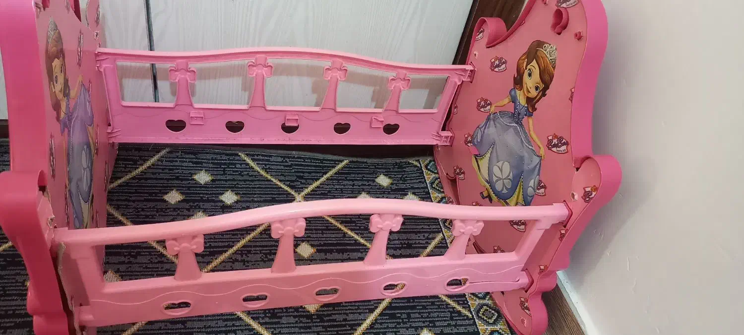 گهواره|اسباب‌‌بازی|رشت, بوسار|دیوار