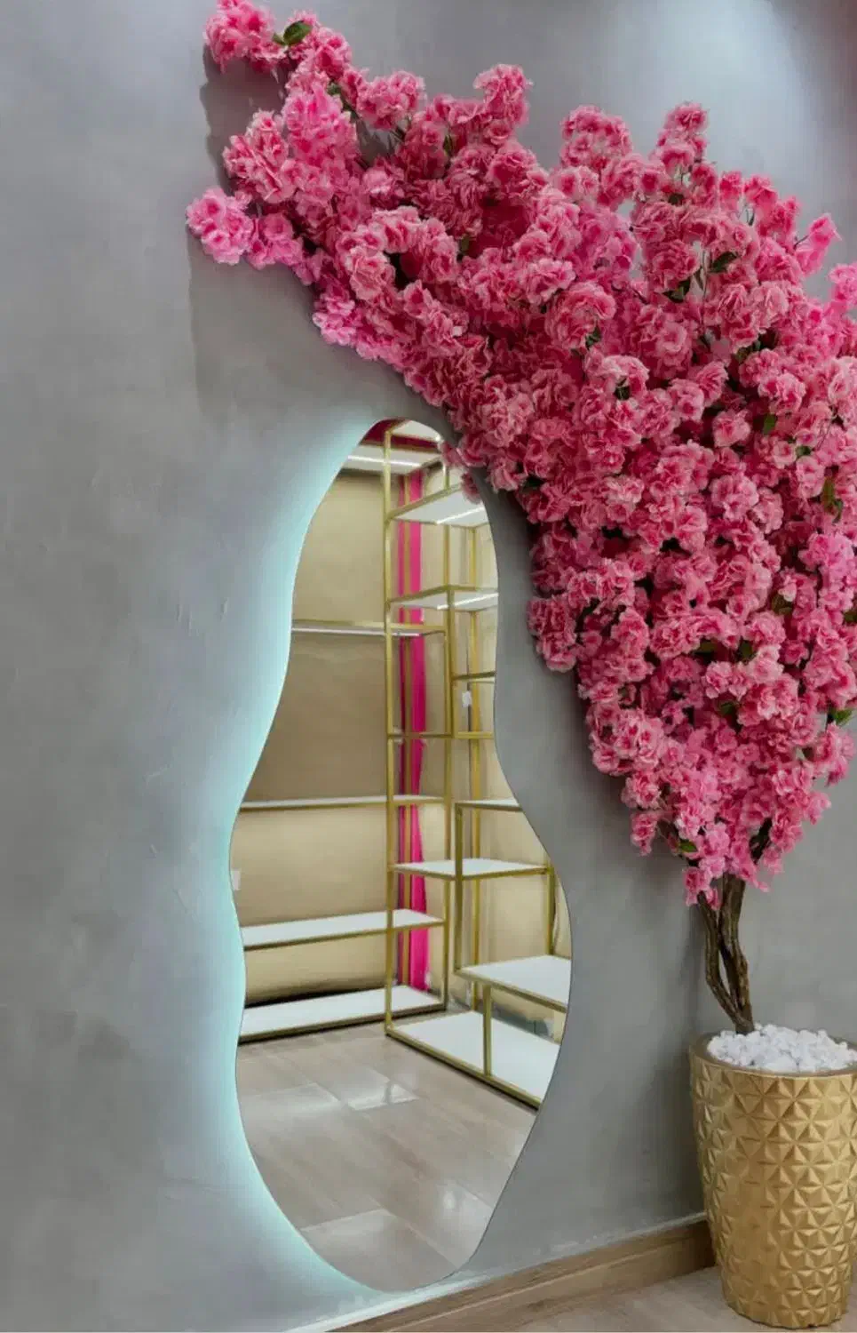 آیینه دفرمه نا منظم|آینه|رشت, بازار|دیوار