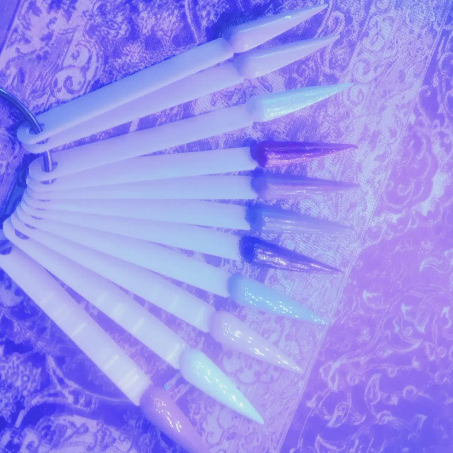 وسایل کاشت ناخن|آرایشگاه و سالن‌های زیبایی|صحنه, |دیوار