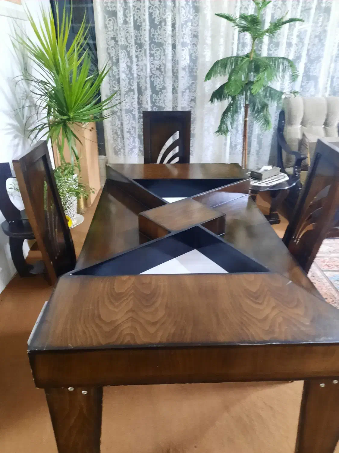 میزناهارخوری همراه سه عدد صندلی|میز و صندلی غذاخوری|اصفهان, پرتمان|دیوار