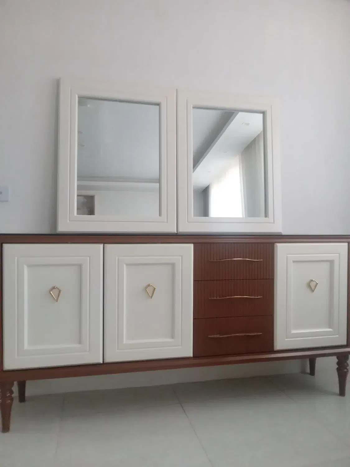 اینه کنسول ست هم به طول ۱۸۰ومیز تی وی|بوفه، ویترین، کنسول|ملارد, |دیوار