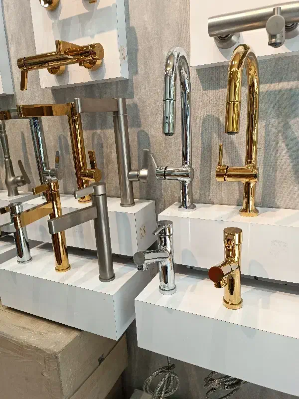 نصب شیر آلات تو کار و روکار|خدمات پیشه و مهارت|گرگان, |دیوار