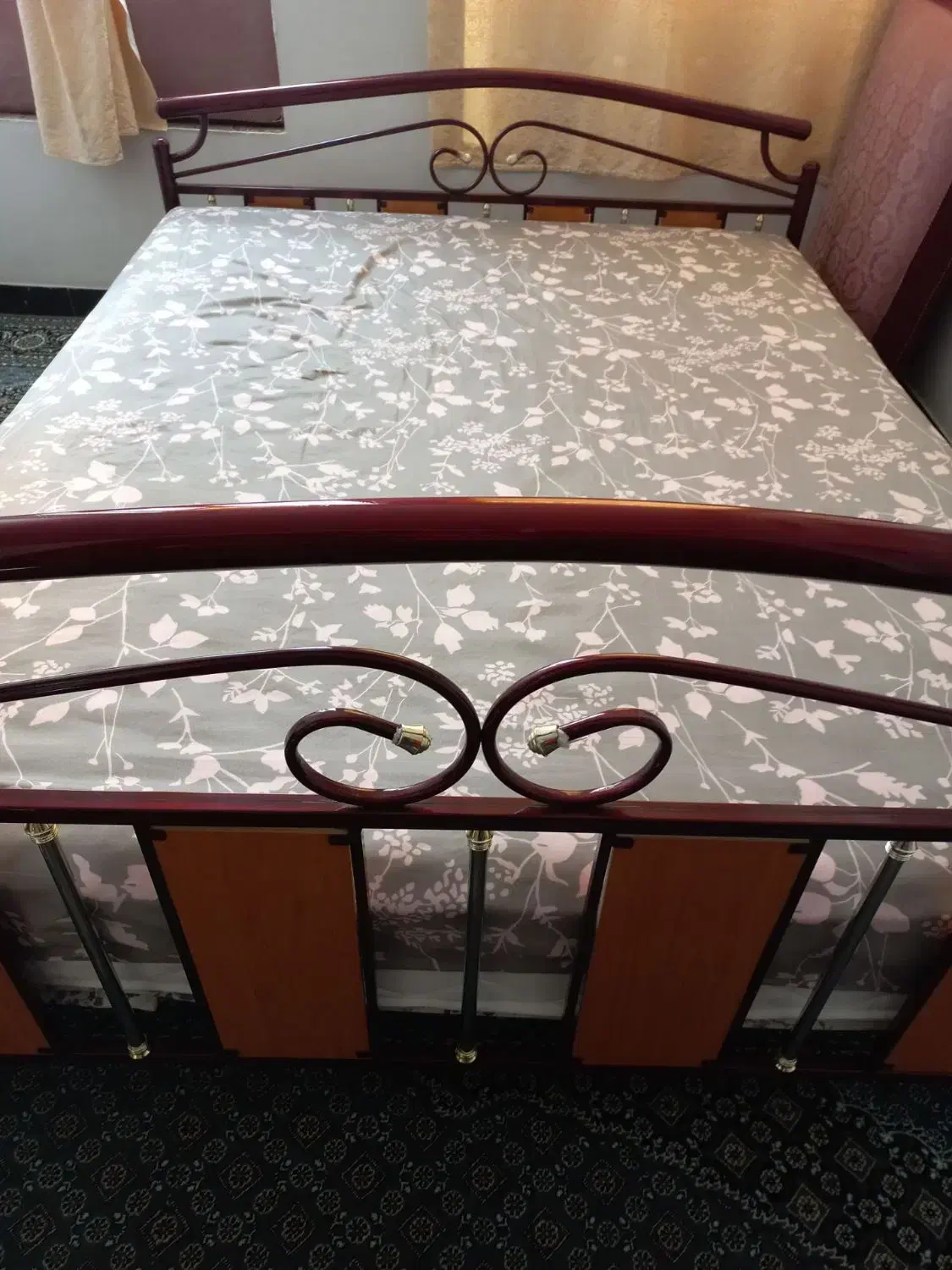 تخت کمد  بوفه|تشک تختخواب|بیرجند, |دیوار