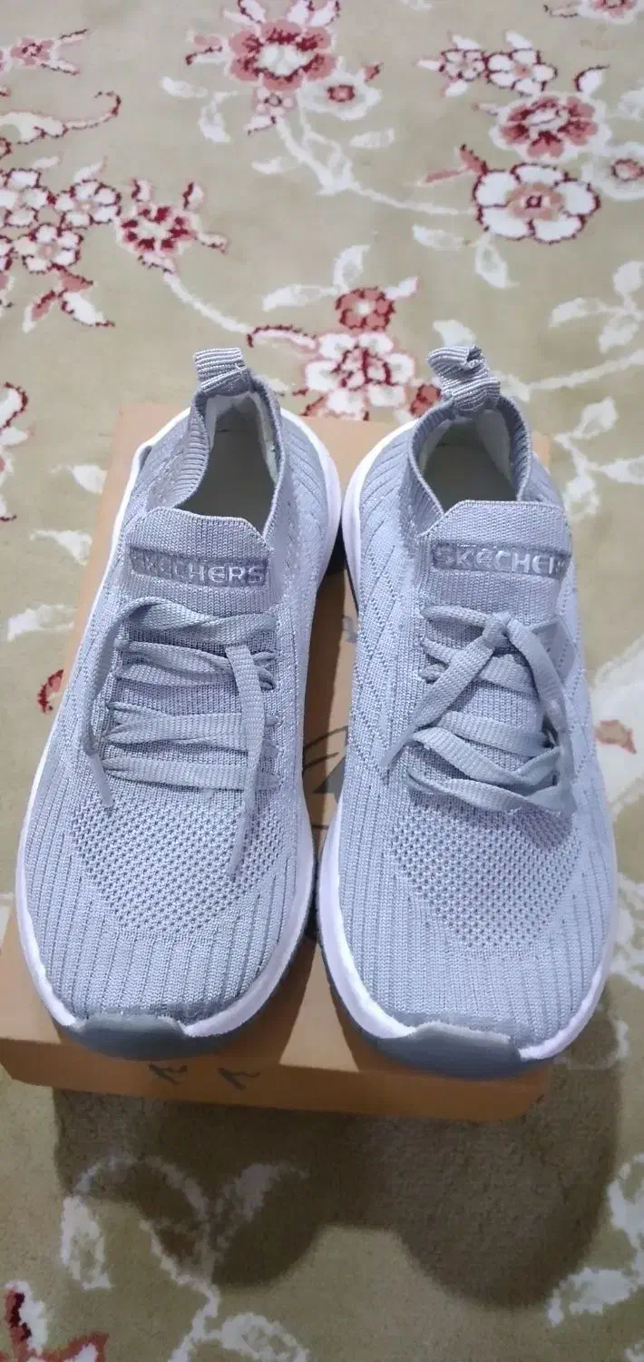 کفش اسپرت نو|کیف، کفش، کمربند|مشهد, نوید|دیوار