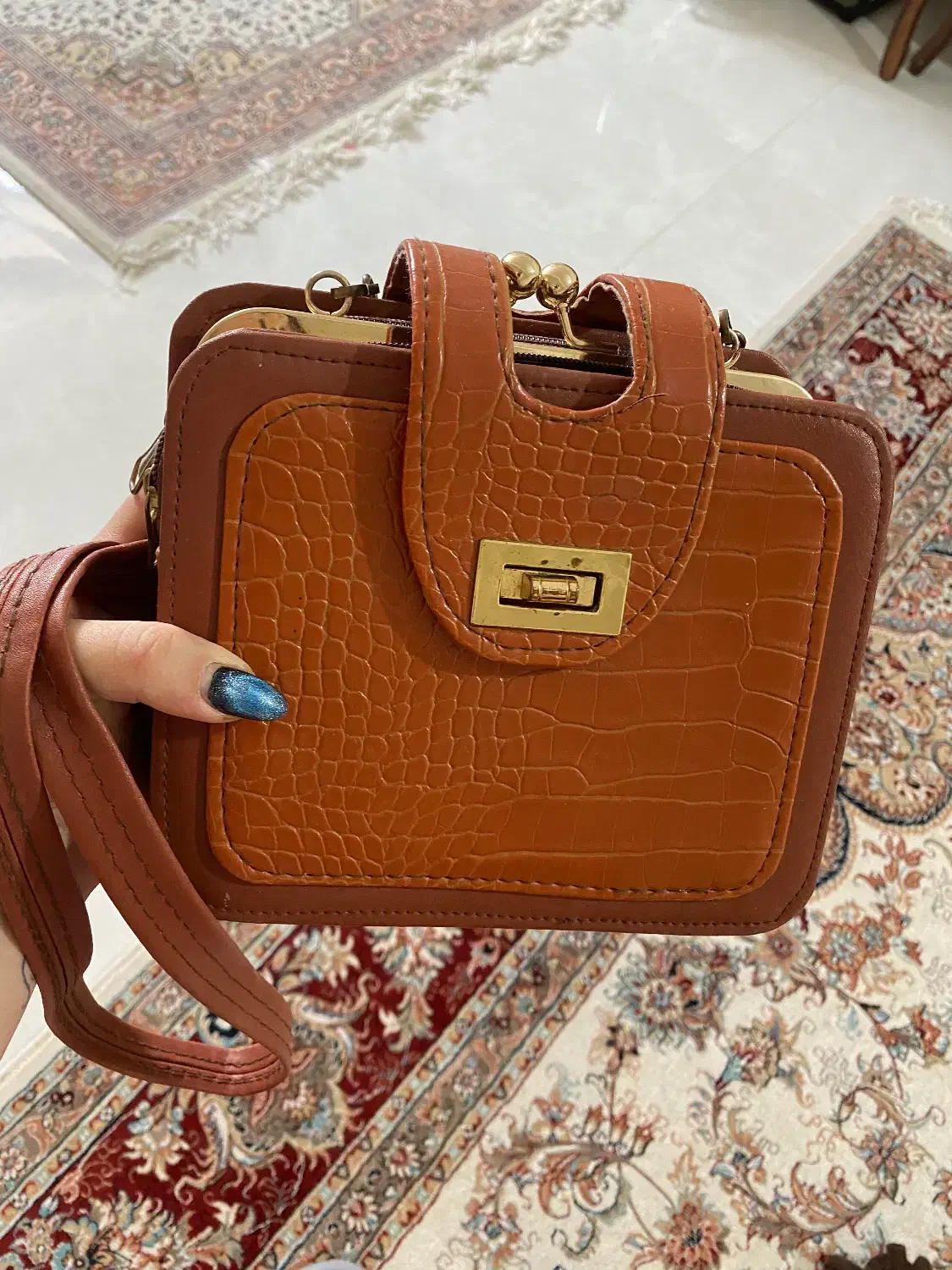 انواع کیف|کیف، کفش، کمربند|اسفراین, |دیوار