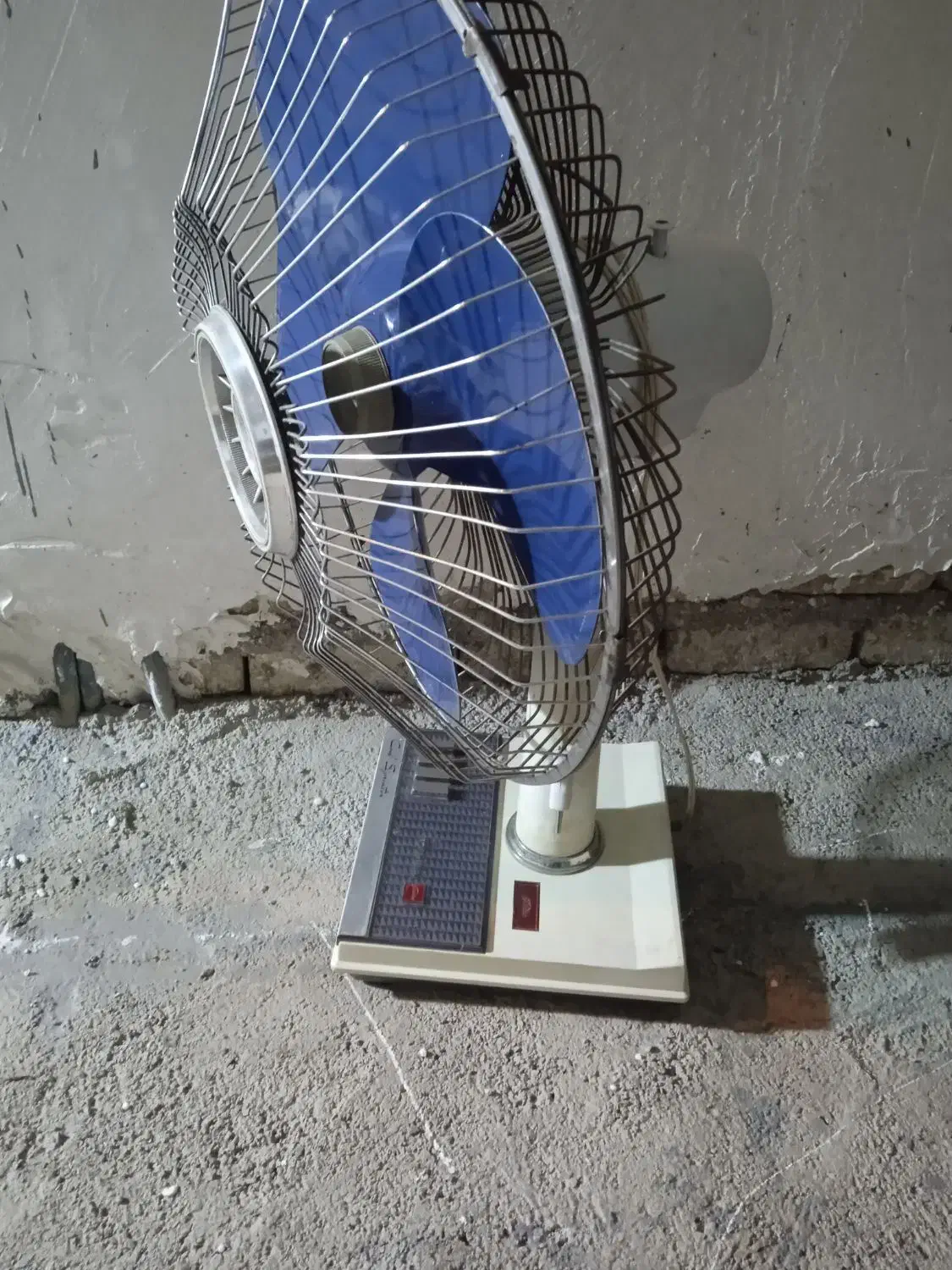 پنکه توشیبا|پنکه و تصفیهکنندهٔ هوا|خرمآباد, |دیوار