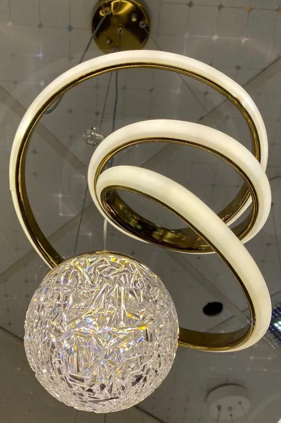 لوستر مدرن وارداتی (کیفیتساختبالا،بدنهمقاوم)|لوستر و چراغ آویز|تهران, امام زاده حسن|دیوار