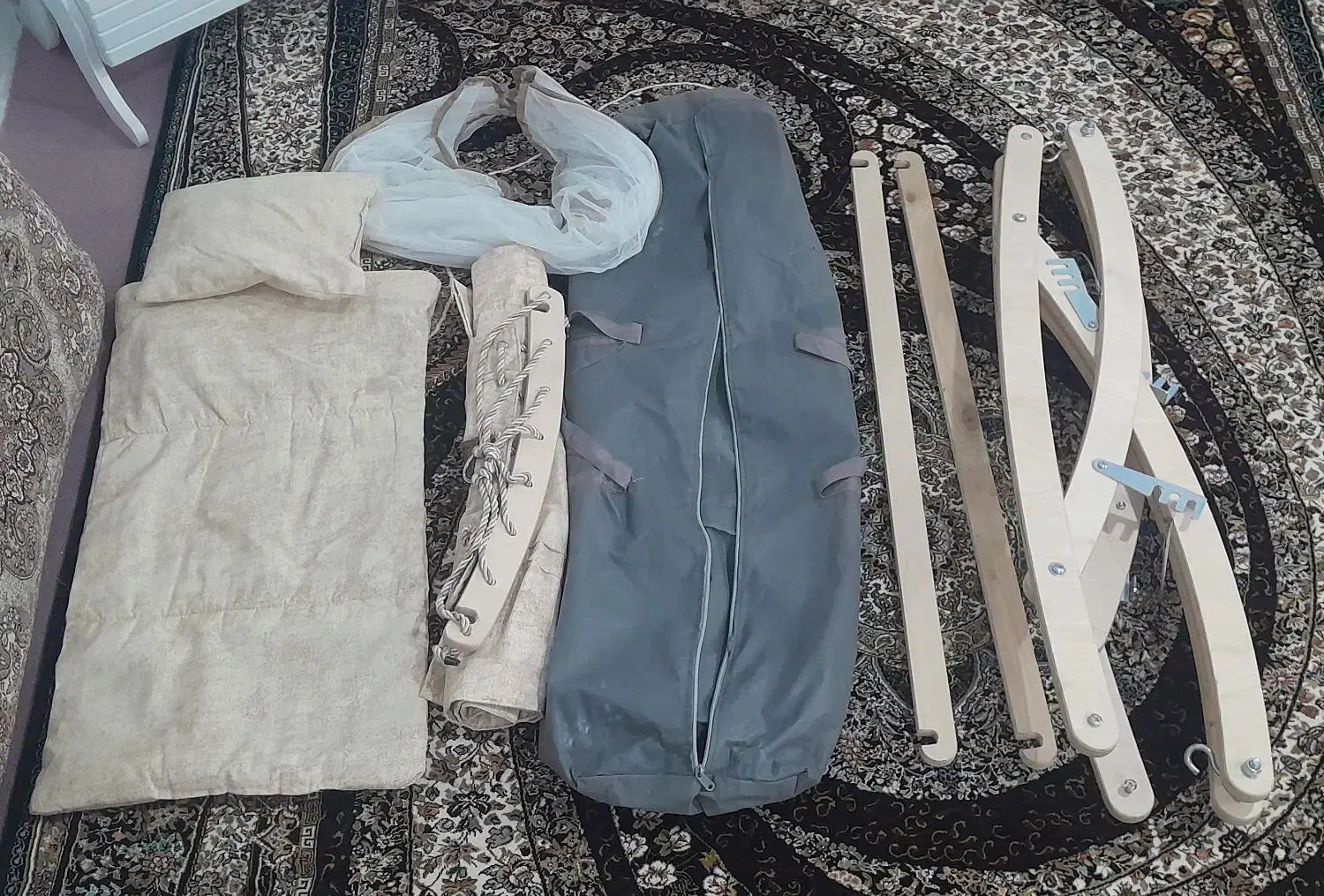 گهواره نوزاد|تخت و سرویس خواب|سنندج, |دیوار