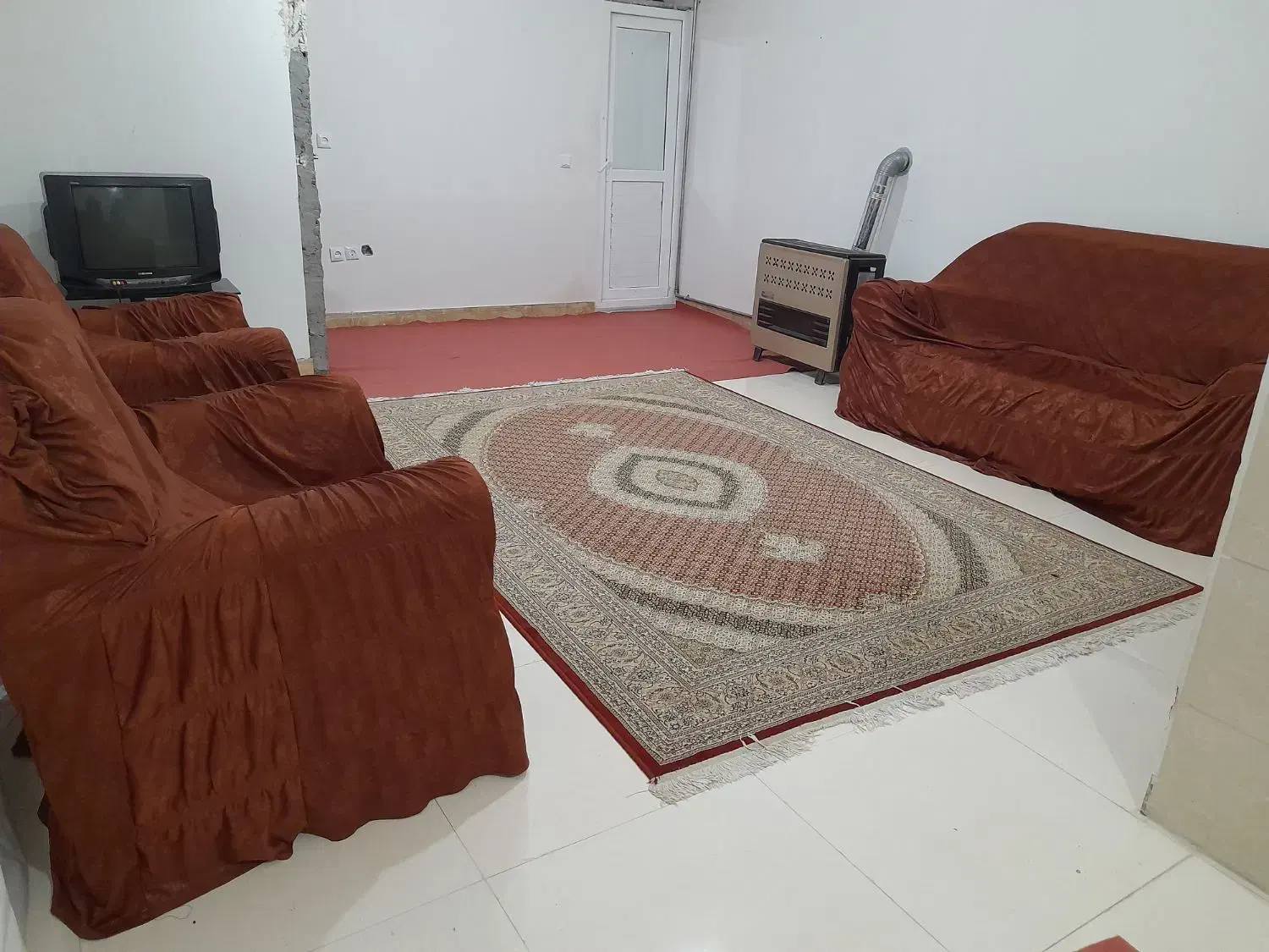 سوییت همکف تک خواب دربست|اجارهٔ کوتاه‌مدت آپارتمان و سوئیت|اردبیل, |دیوار