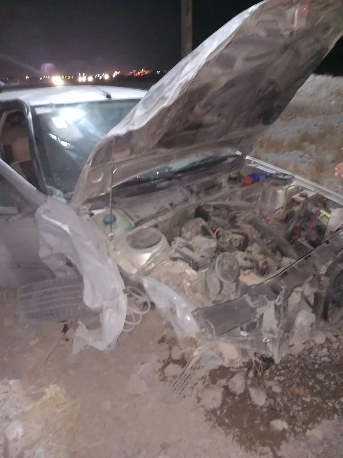 ۴۰۵ مدل ۹۰ تصادفی|خودرو سواری و وانت|بندرعباس, |دیوار