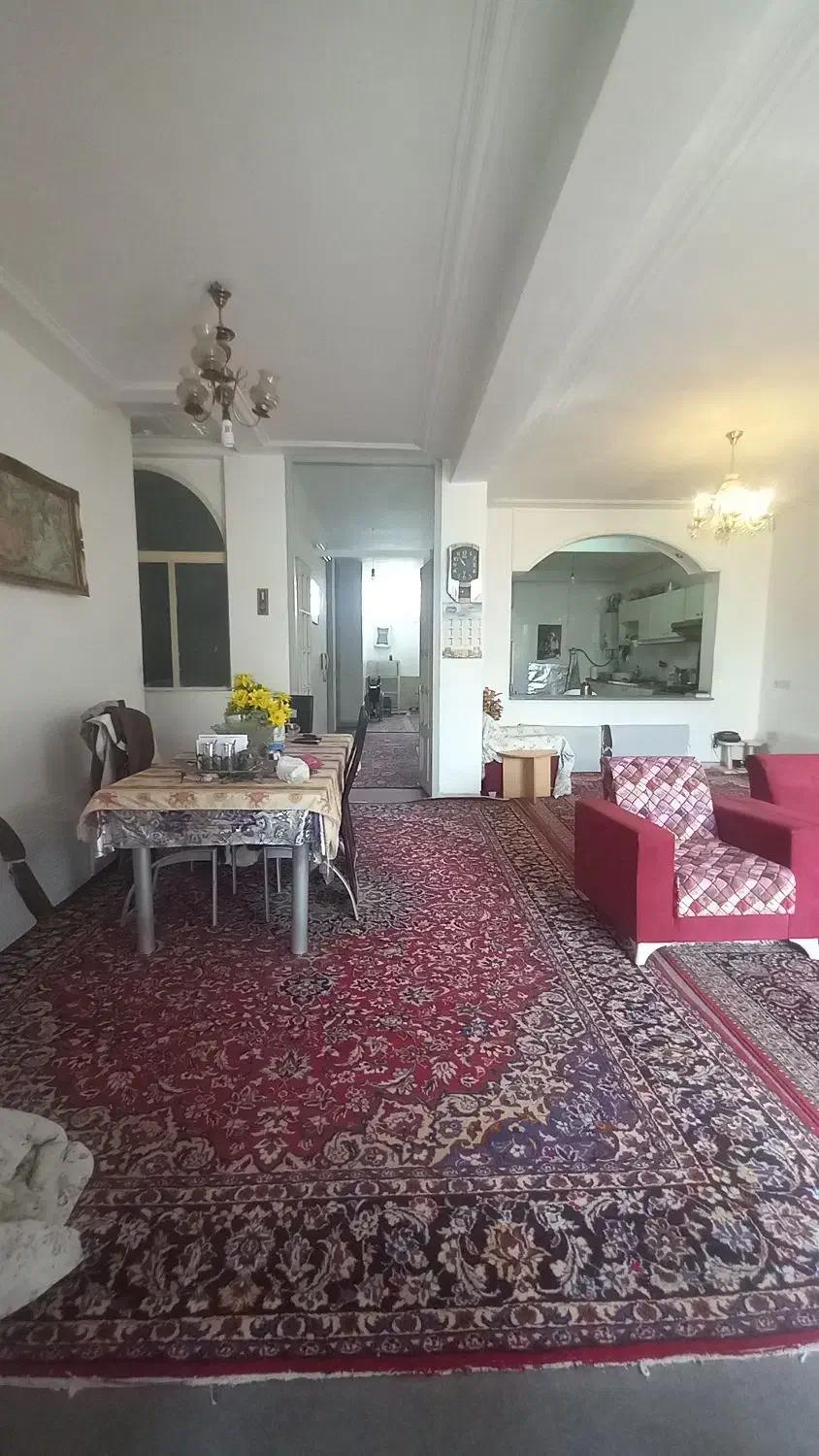 منزل ویلایی خوش نقشه و باصفا|فروش خانه و ویلا|شیراز, شهرک مهدیه|دیوار