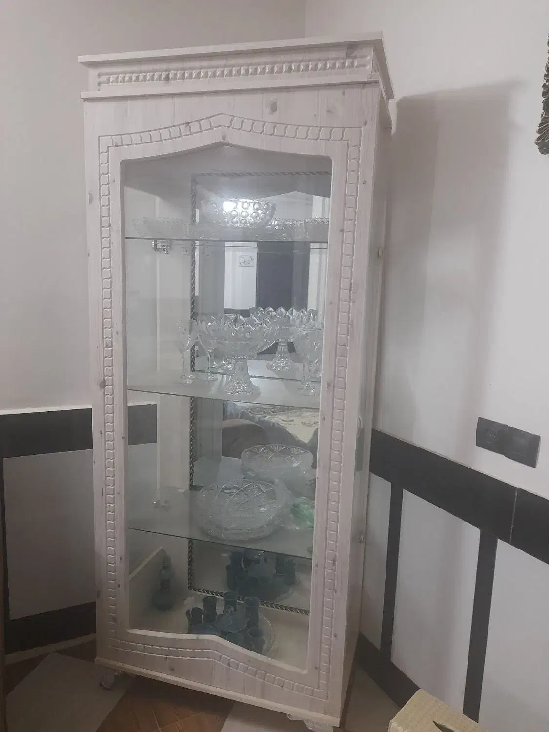 گنجه|بوفه، ویترین، کنسول|تربت جام, میرقوام الدین|دیوار