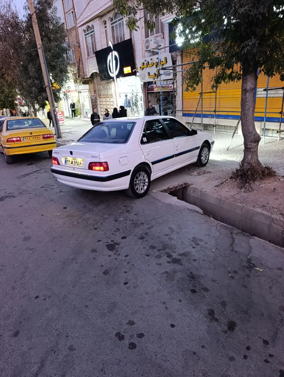 پژو پارس سفارشی 401بدون رنگ دریچه سیمیXu7p|خودرو سواری و وانت|دورود, |دیوار