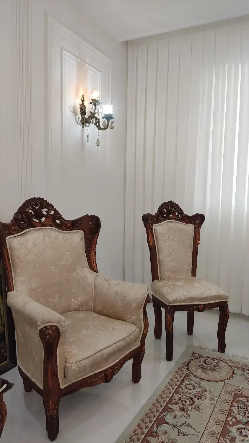 حراج و فروش فوری مبلمان سلطنتی ۹ نفره همراه ۳ میز|مبلمان اداری|مشهد, آزادشهر|دیوار