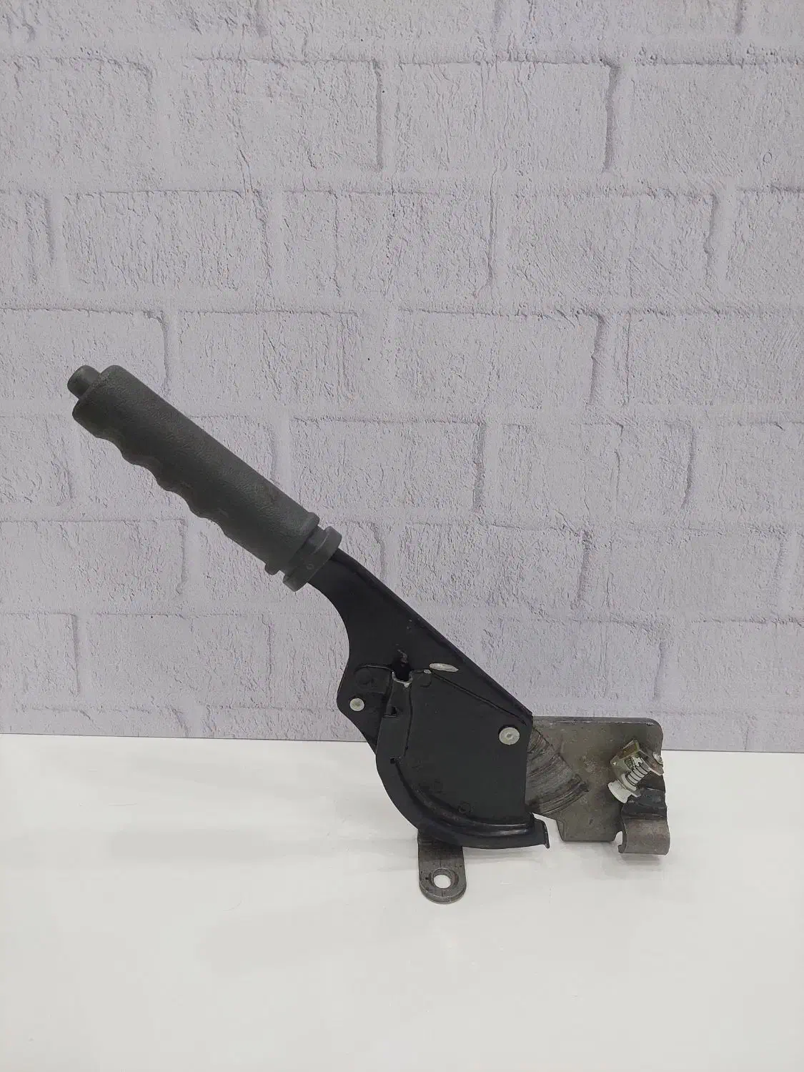 اهرم تفنگی ترمز دستی تیبا|قطعات یدکی و لوازم جانبی|تهران, چیتگر شمالی|دیوار