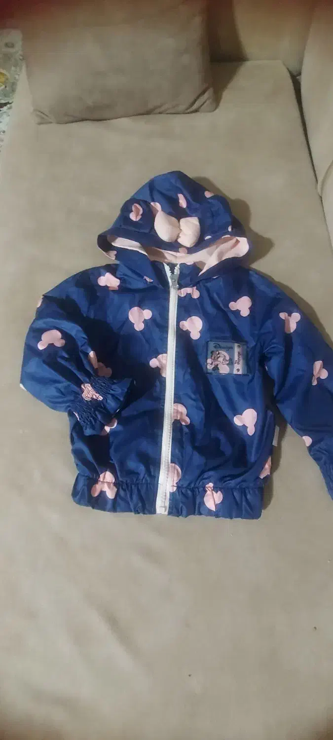 بارونی خوشگل خارجی و شلوار جین ترک مناسب|لباس|محمدشهر, همایون ویلا|دیوار