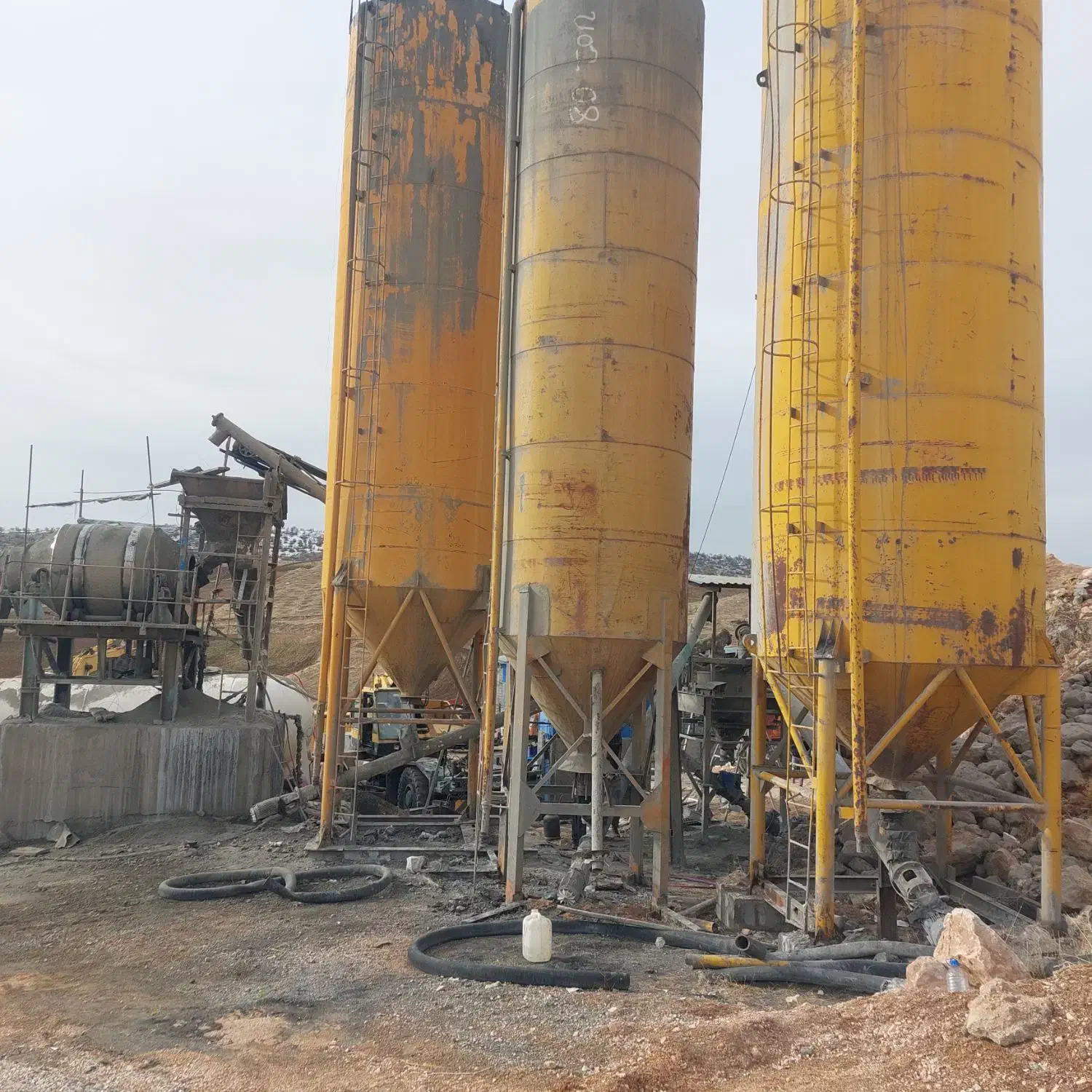 سیلوی سیمان80تنی درحدنو|ماشین‌آلات صنعتی|تهران, خلیج فارس|دیوار