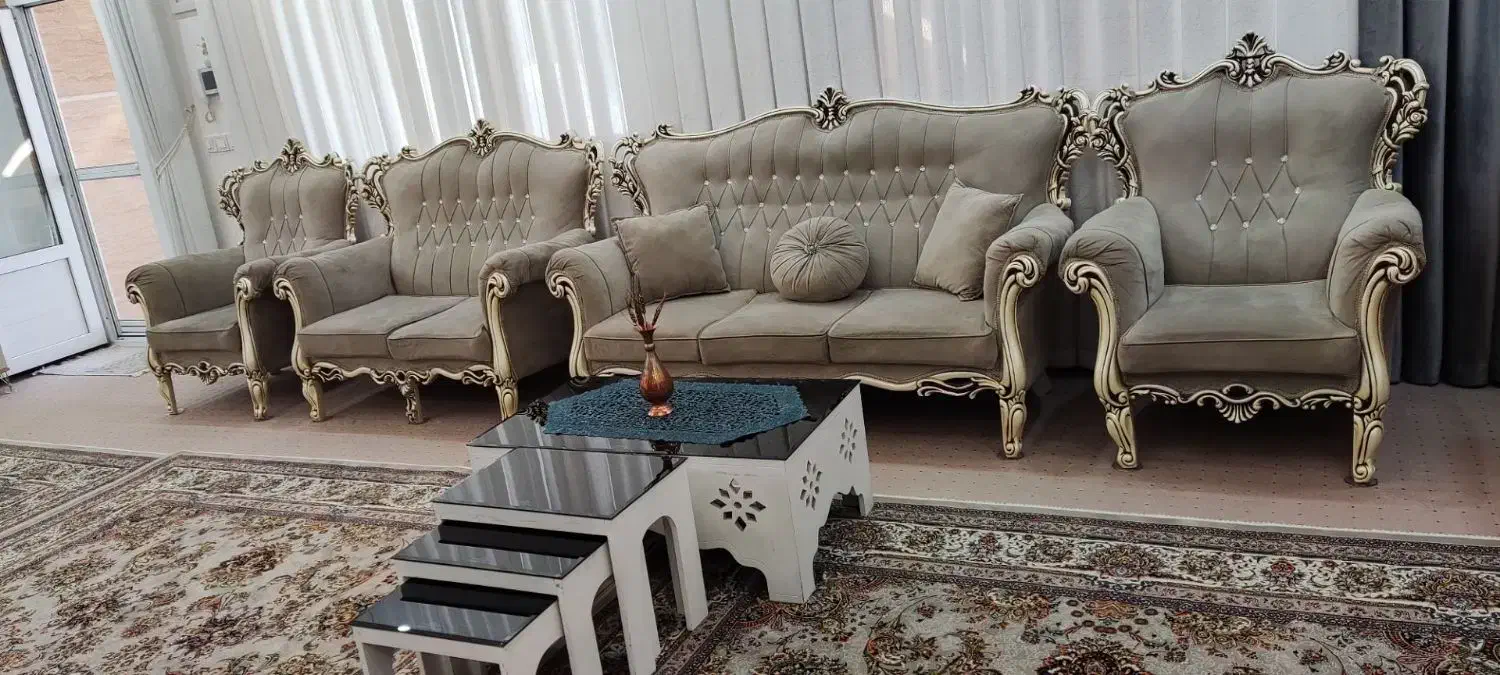 مبل هفت نفره همراه جلو مبلی سالم تمیز|مبلمان خانگی و میز عسلی|ابهر, |دیوار