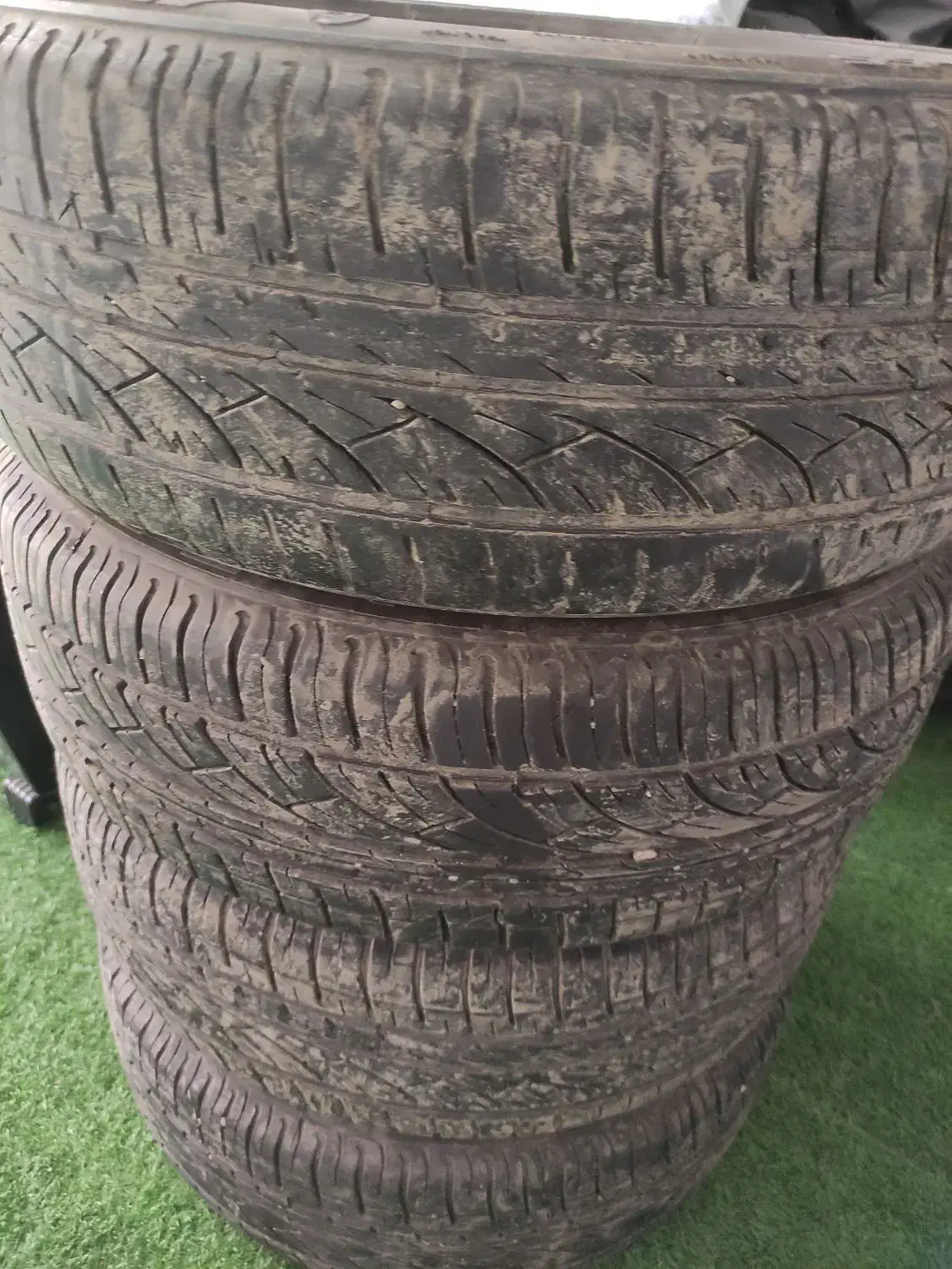 لاستیک|قطعات یدکی و لوازم جانبی|رشت, ترمینال|دیوار