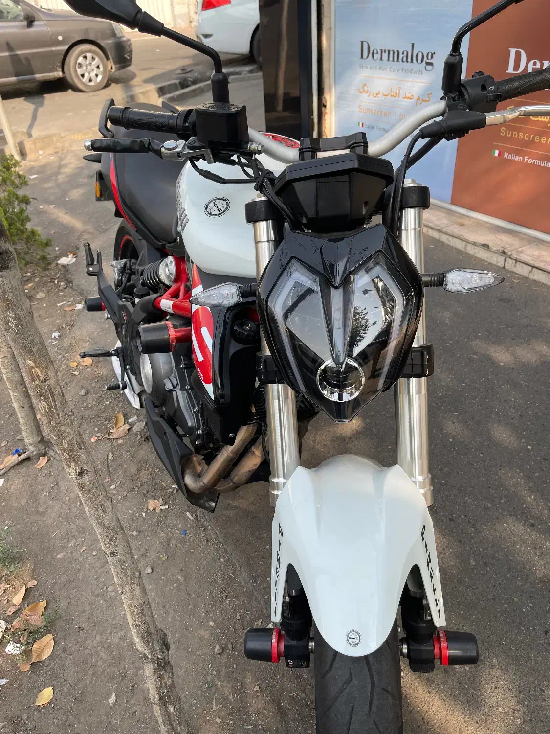 بنلی ۳۰۰ جفت سیلندر|موتورسیکلت|تهران, علم و صنعت|دیوار