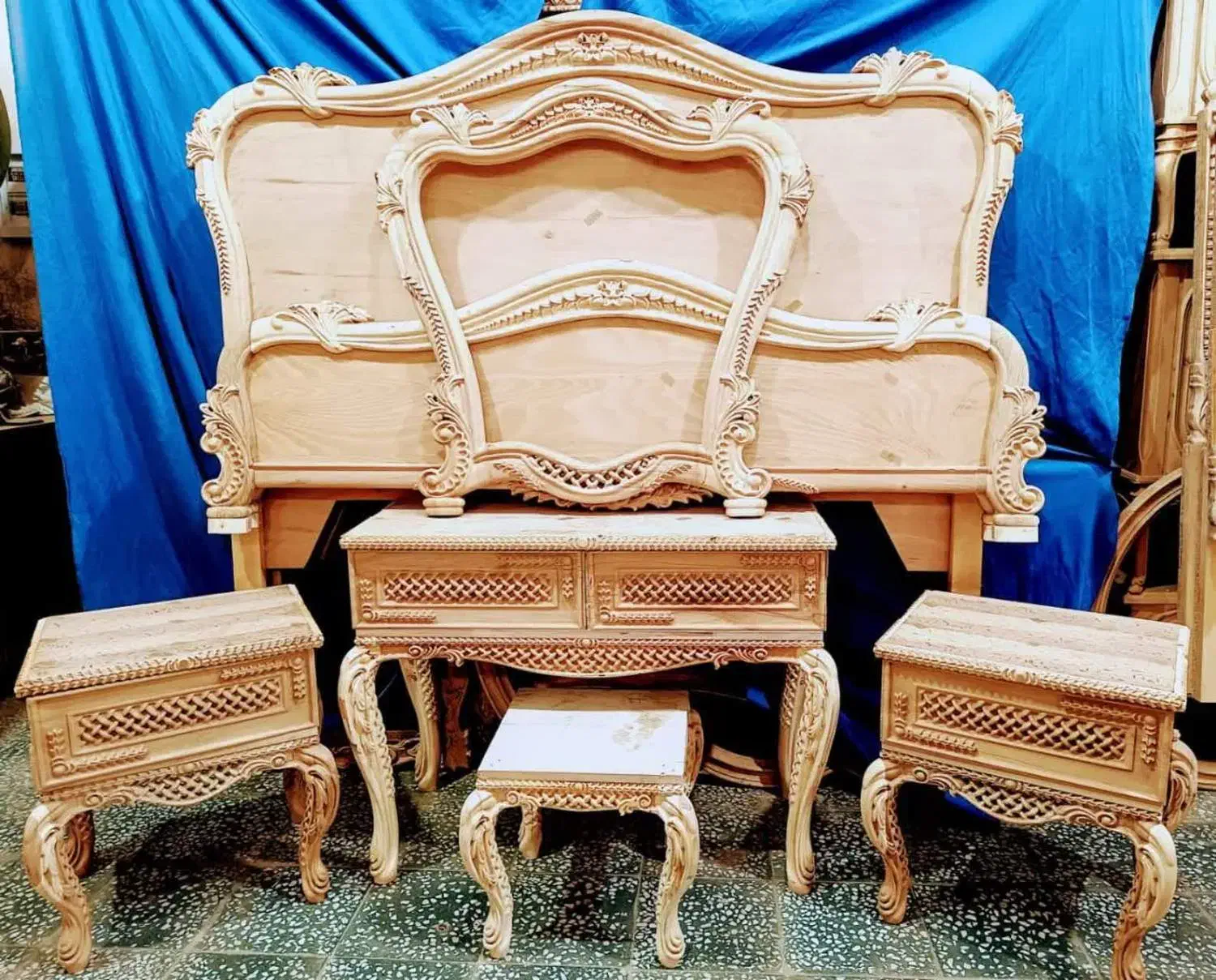 مدل گندمی قالب اصلی چوب راش|مبلمان خانگی و میز عسلی|نسیمشهر, |دیوار