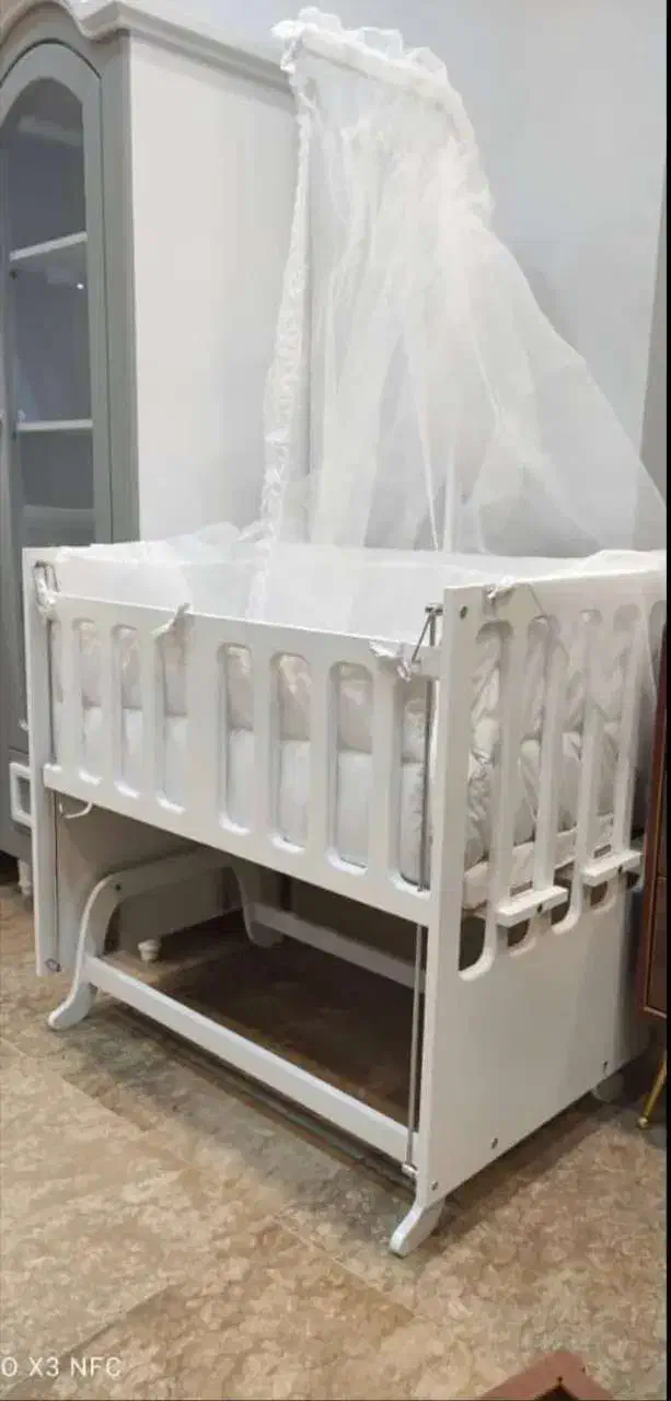 ننو نوزاد (تخت و گهواره‌ی نوزاد)|تخت و صندلی بچه|نوشهر, |دیوار