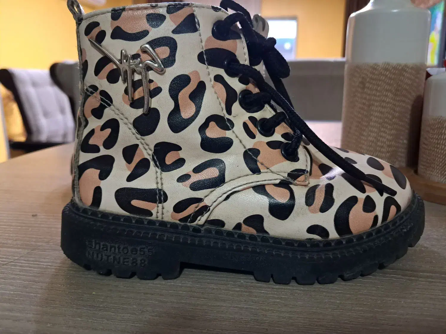 نیم بوت سالم سایز ۲۷|کیف، کفش، کمربند|گرگان, |دیوار