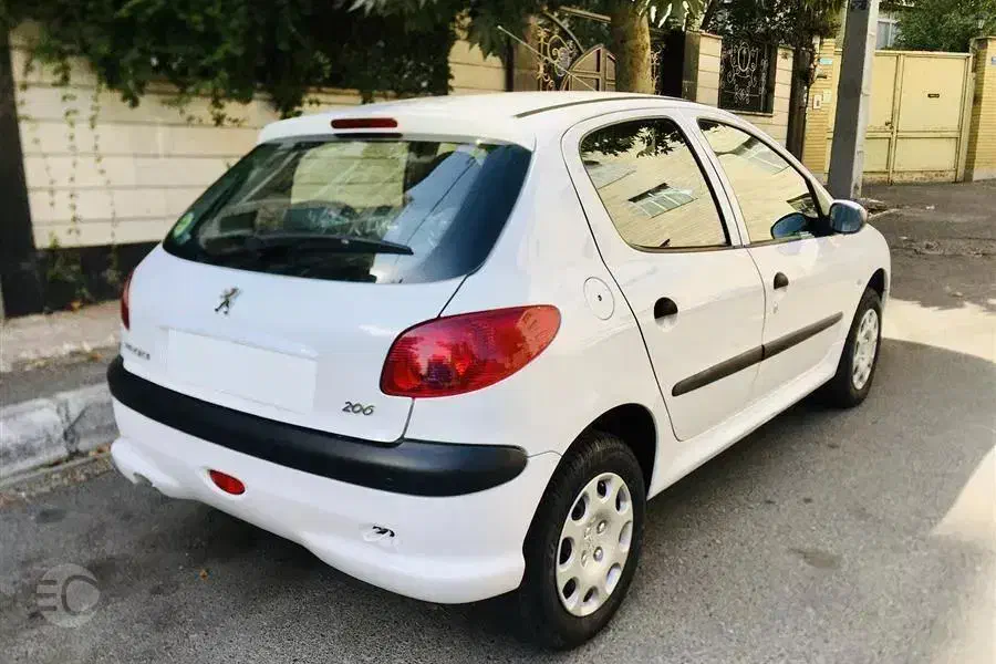 پژو ۲۰۶ تیپ پنج مدل 1396  بدنه بدون نقطه|خودرو سواری و وانت|ابهر, |دیوار