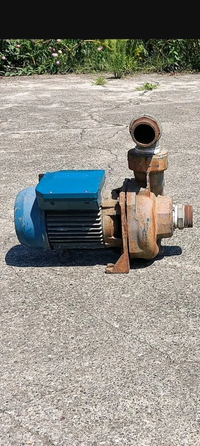 پمپ آب دو اینچ پنتاکس|ماشین‌آلات صنعتی|رودسر, |دیوار