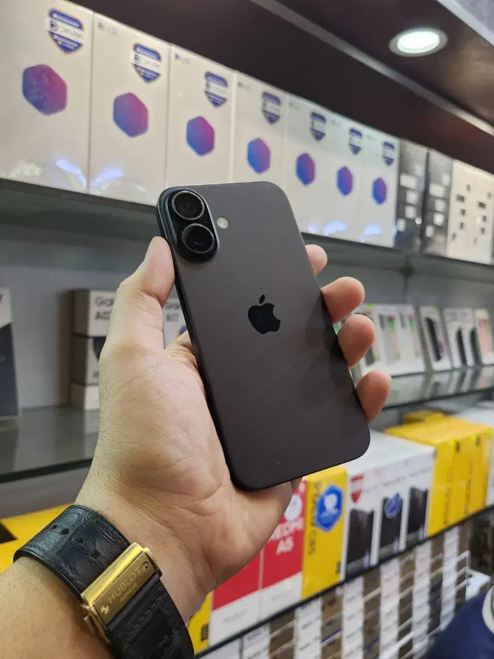 iphone 16 normal 128|موبایل|شیراز, سینما سعدی|دیوار