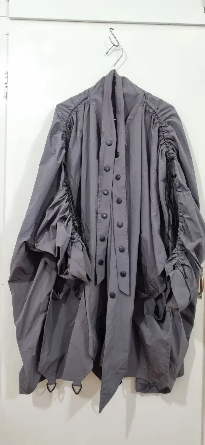 کاپشن، پالتو ،مانتو،بارونی|لباس|ساری, |دیوار