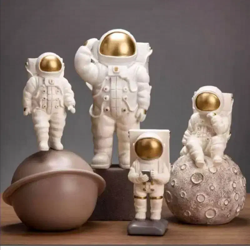 مجسمه آدم فضایی|مجسمه، تندیس، ماکت|کرمانشاه, |دیوار