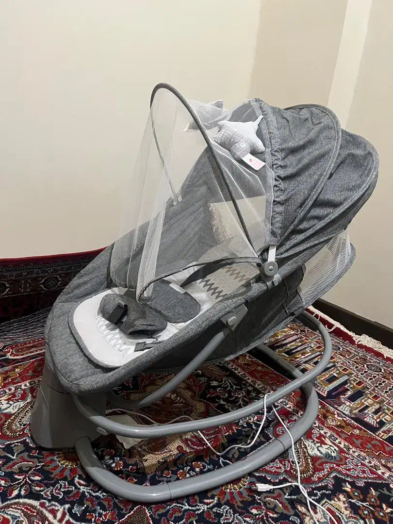 گهواره برقی|اسباب و اثاث بچه|بندر امام خمینی, |دیوار