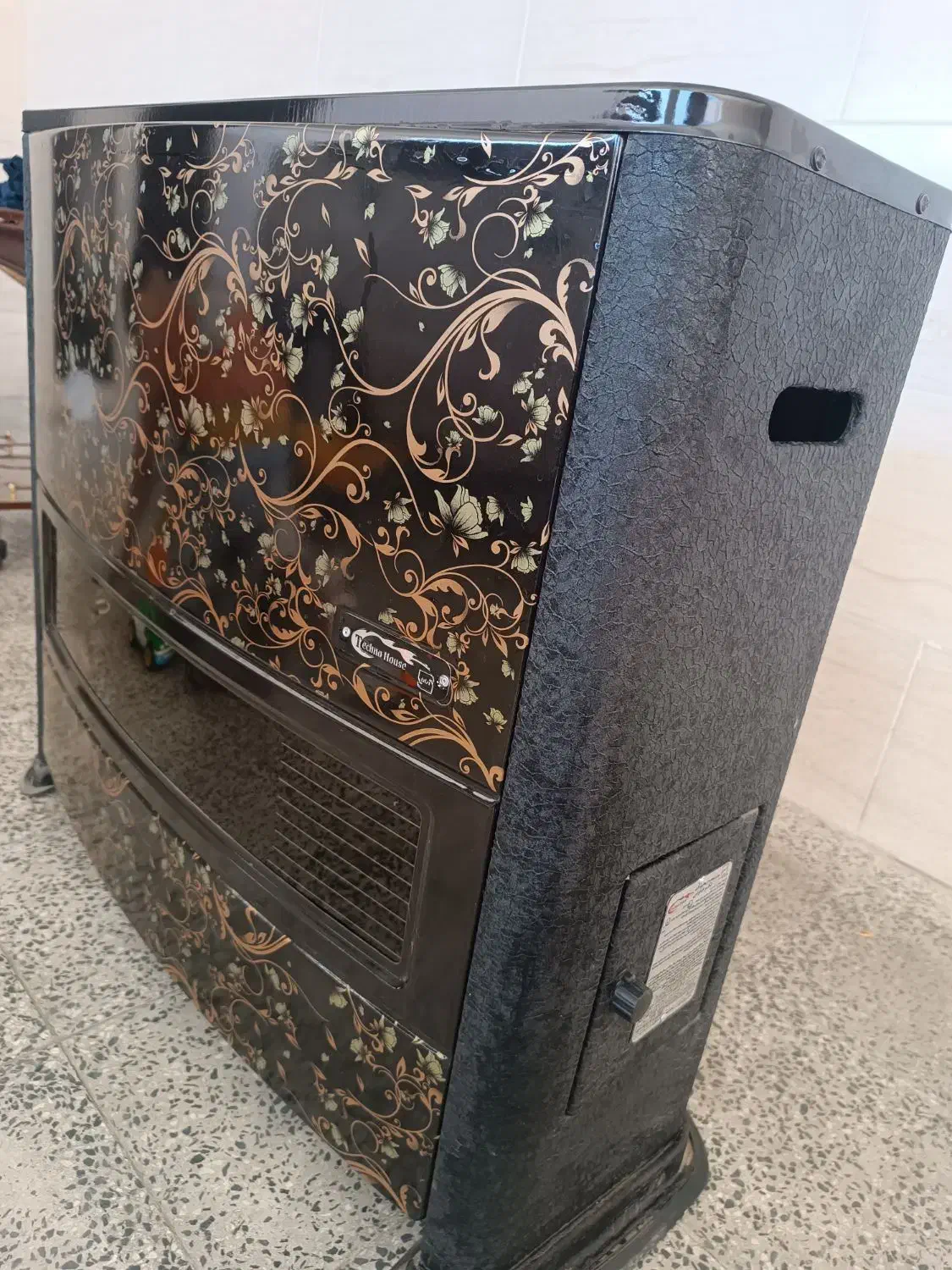 بخاری نو و بسیار زیبا|بخاری، هیتر، شومینه|قزوین, |دیوار