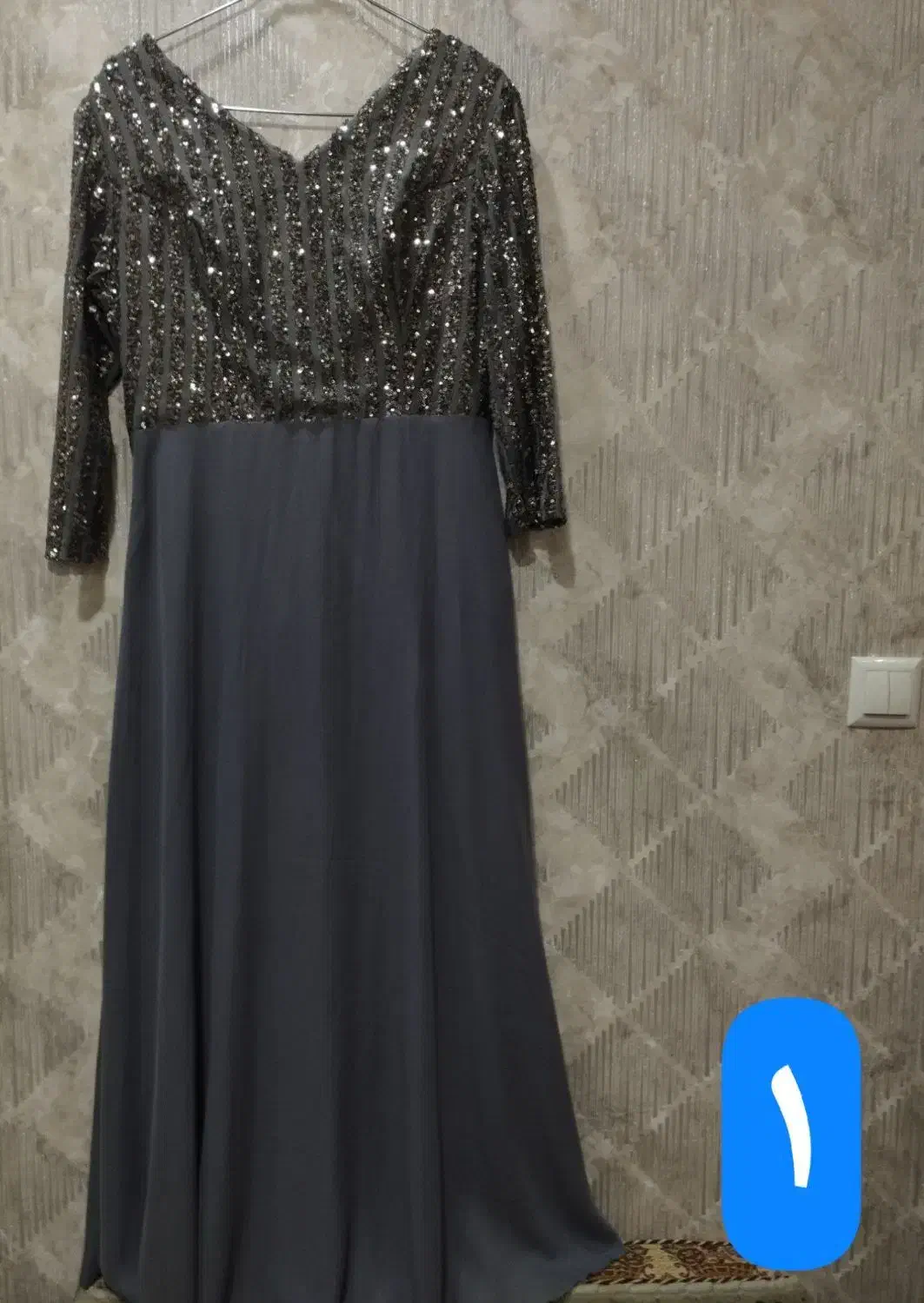 لباس دخترانه و زنانه|لباس|قروه, |دیوار