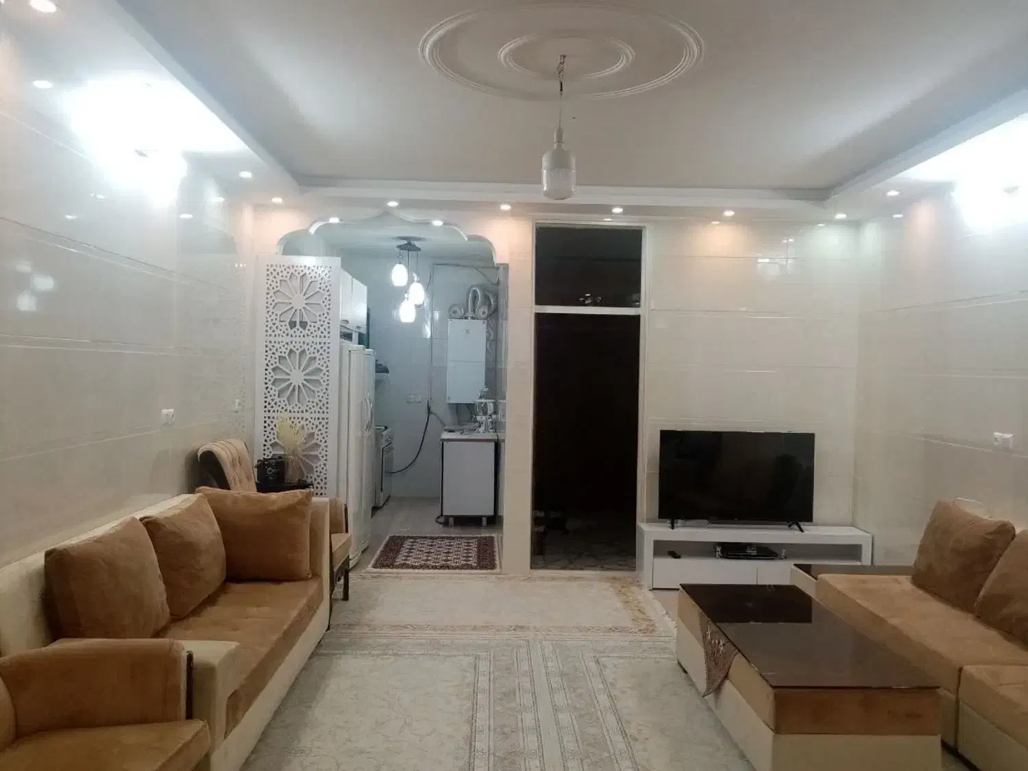 ویلایی دوطبقه / زنبیل/ سند تک برگ / بدون هزینه|فروش خانه و ویلا|قم, زنبیل آباد|دیوار