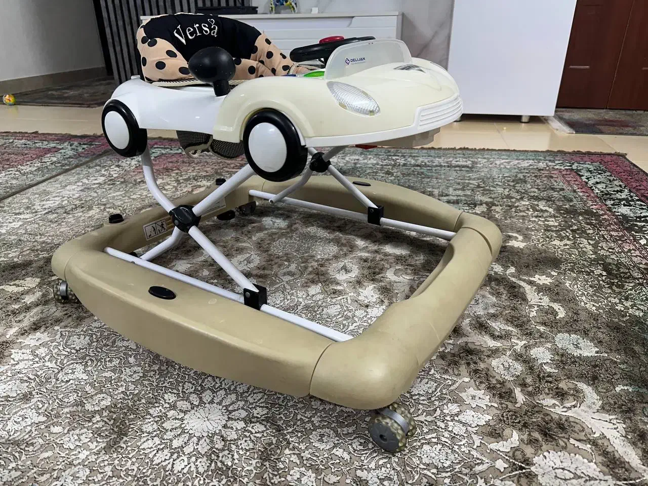 روروئک فروش فوری|کالسکه و لوازم جانبی|رباط‌کریم, رباط‌کریم|دیوار