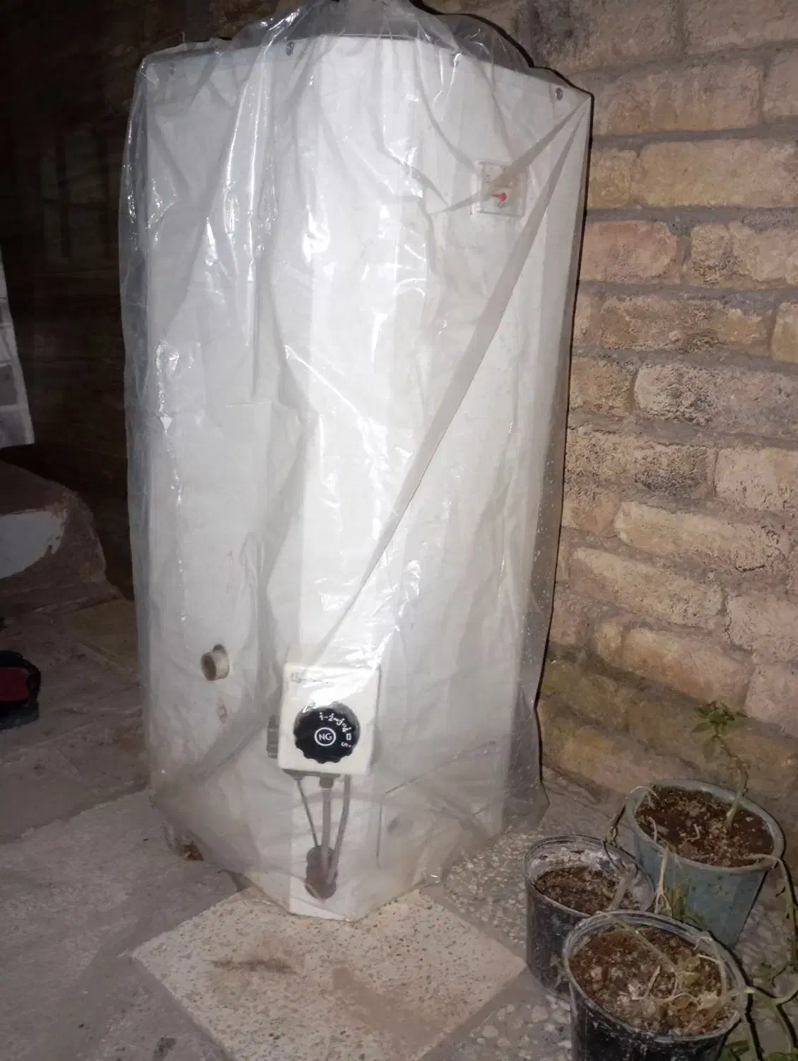 آبگرمکن دیواری ۵۰لیتری|آبگرمکن، پکیج، شوفاژ|مشهد, شهید احمدی روشن|دیوار