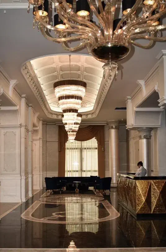 ۲۰۰متر ۳خواب ،آجودانیه نور مستقیم از جنوب