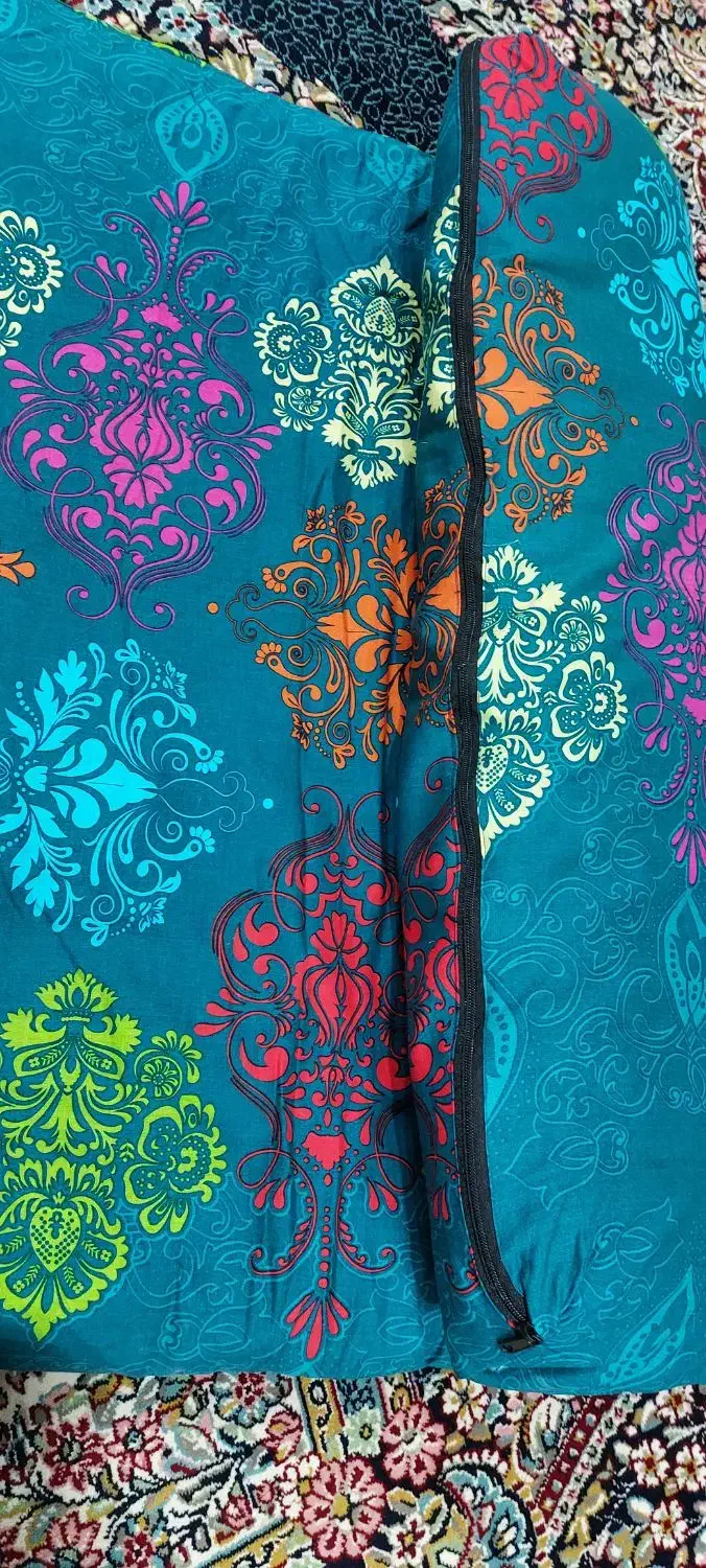 تشک و بالش|رختخواب، بالش، پتو|فومن, |دیوار