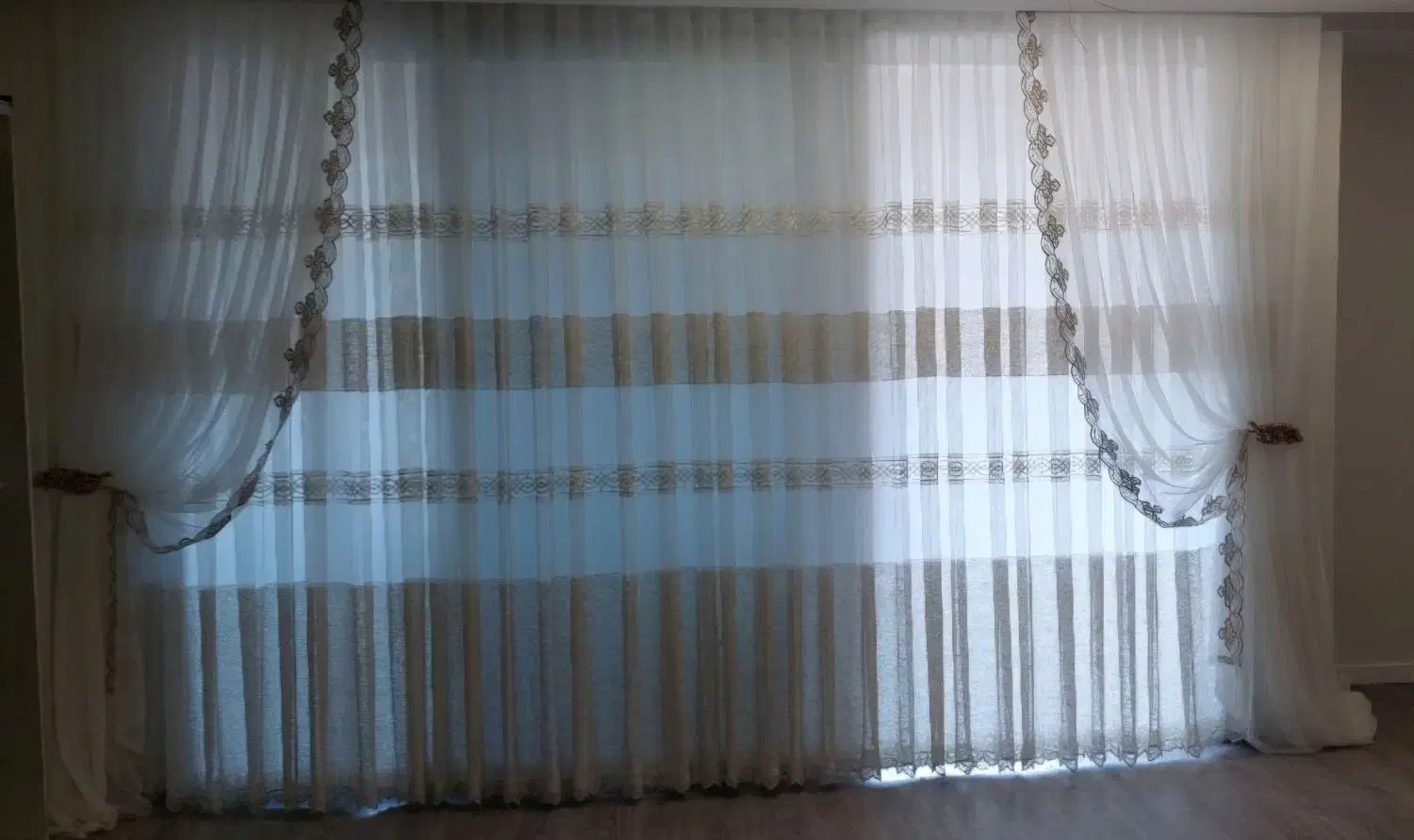 پرده نصب عمده فروش|پرده، رانر، رومیزی|اصفهان, سرچشمه|دیوار