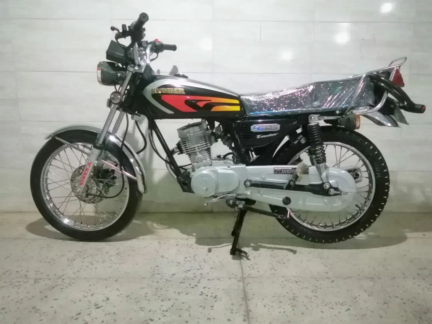 موتور لیفان 125|موتورسیکلت|شیراز, شهرک فرهنگیان|دیوار