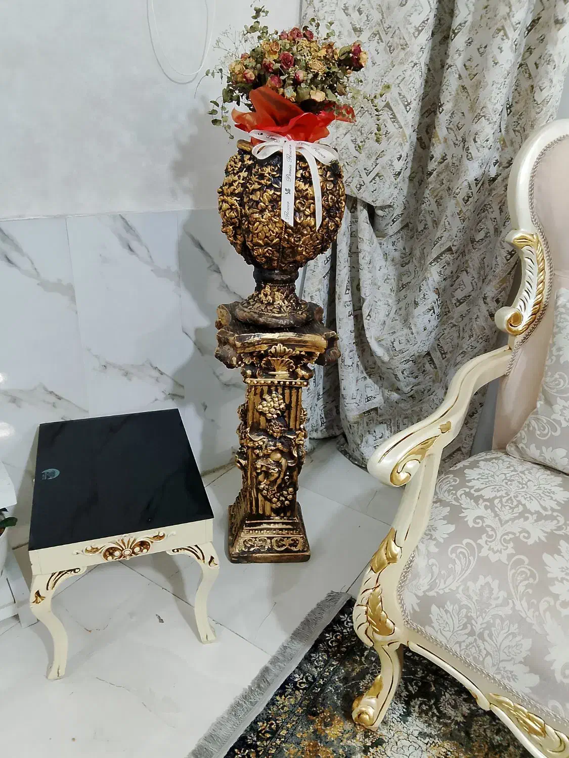 مجسمه گلدان و پایه گل و گل|مجسمه، تندیس، ماکت|مشهد, ایثار|دیوار