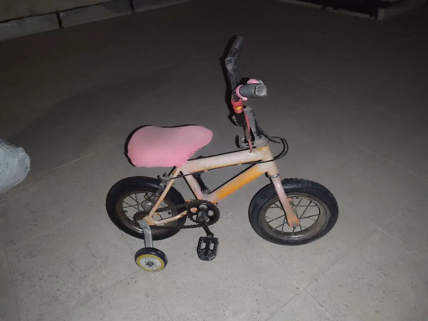 دوچرخه بچه کوچیک 950هزار|دوچرخه، اسکیت، اسکوتر|صباشهر, |دیوار