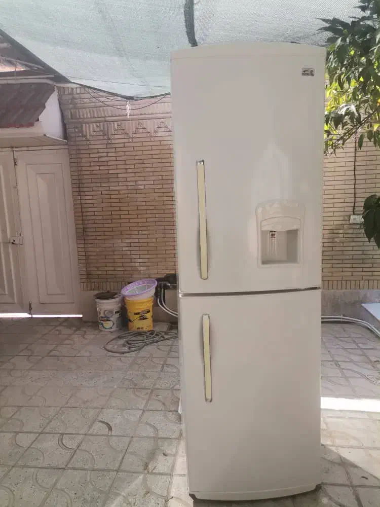 یخچال و فریزر|یخچال و فریزر|شیراز, میانرود|دیوار